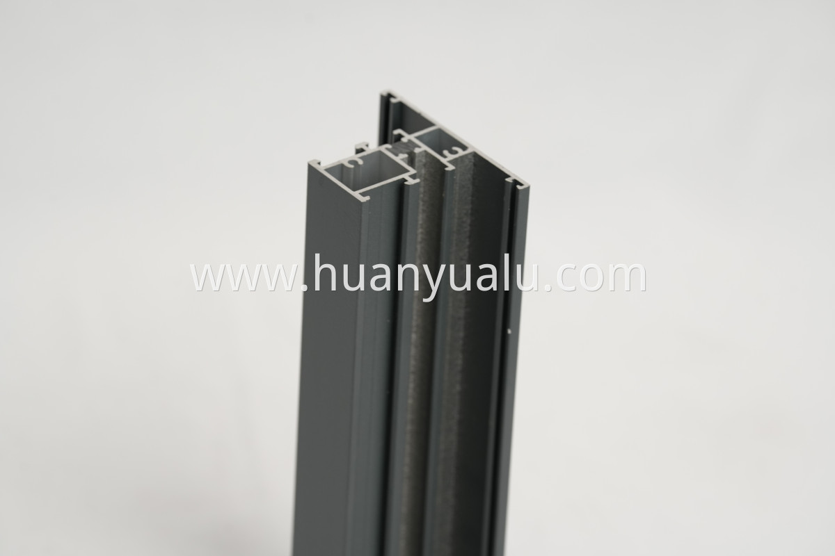 Thermal insulation profiles